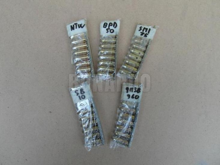 MUNIZIONI IN PIASTRINA CAL 9X19 CONF. 10 PZ  VARIE PRODUZIONI