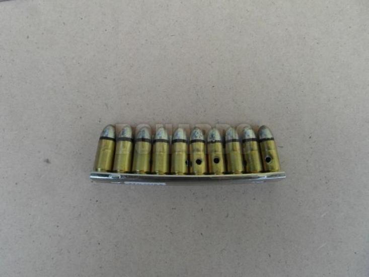 MUNIZIONI IN PIASTRINA CAL 9X19 CONF. 10 PZ  PER M38F PROD. 1943