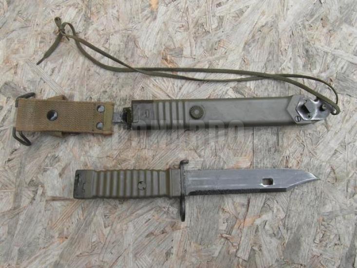 BAIONETTA STEYR AUG