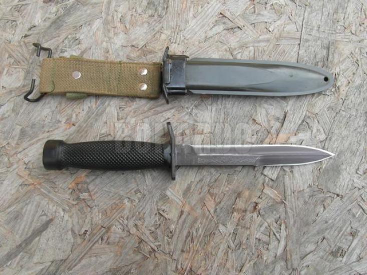 TRANCH KNIFE IMPUGNATURA PLASTICA