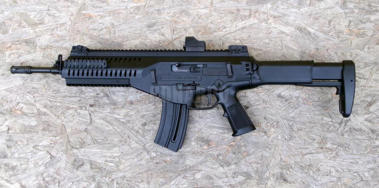 BERETTA UMAREX MOD. ARX160 CAL.22 L.R.