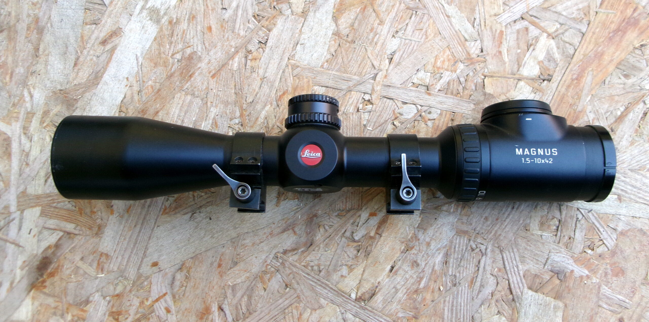 LEICA MAGNUS 1,5-10X42 ILL