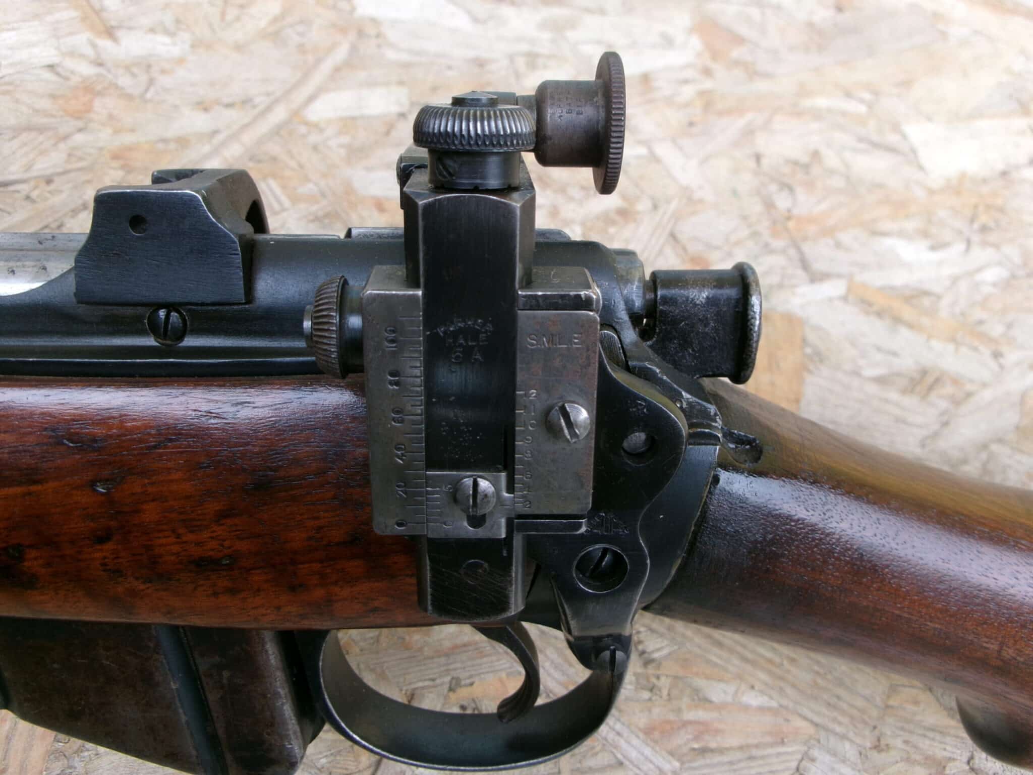ENFIELD FUCILE N°1 MK IIII S.M.L.E. CAL. 303 BRITH. CON DIOTRA PARKER HALE
