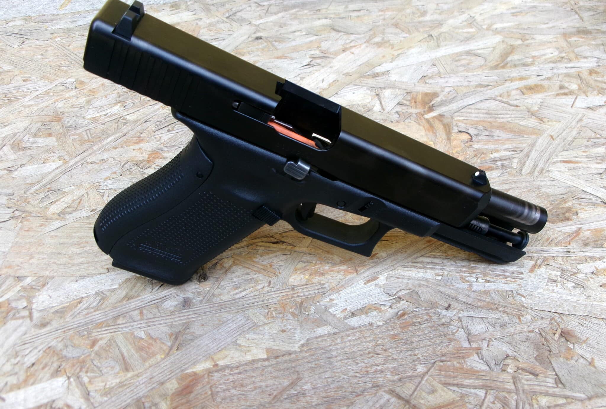 GLOCK PISTOLA  MOD. GLOCK 17  GEN 5 CAL 9X21 + RONI