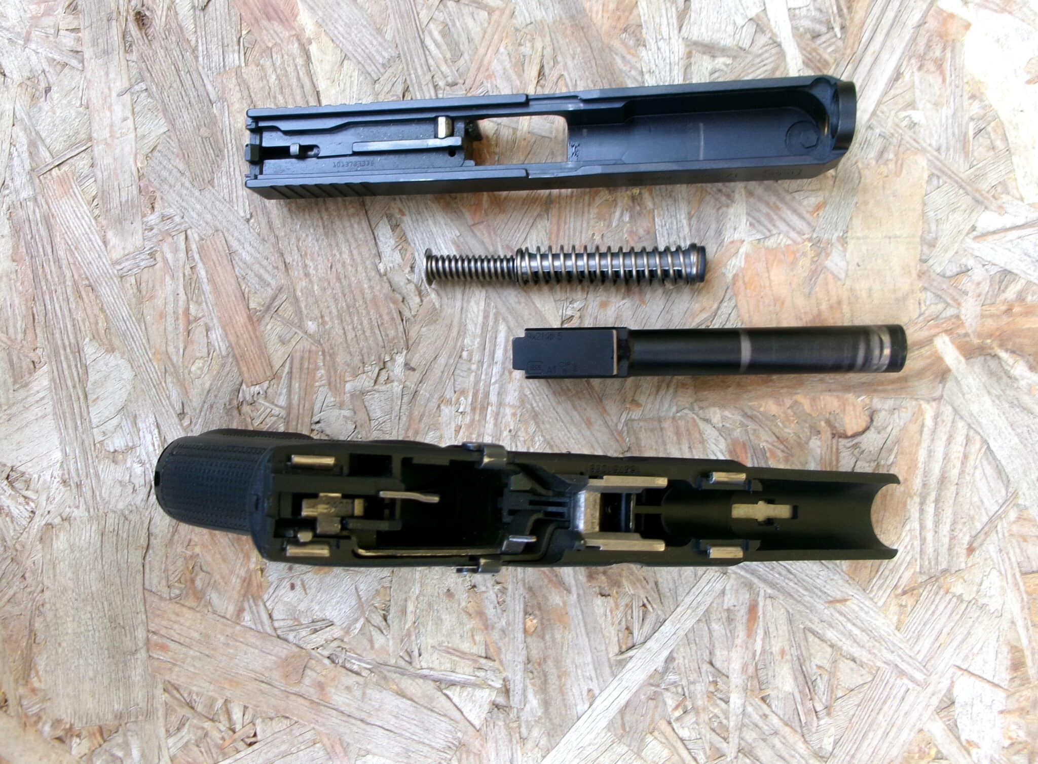 GLOCK PISTOLA  MOD. GLOCK 17  GEN 5 CAL 9X21 + RONI