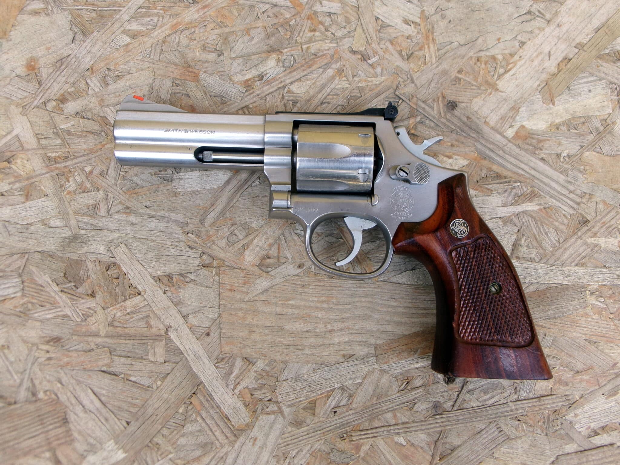SMITH & WESSON REVOLVER 686-1 CAL.357 MAG 4″